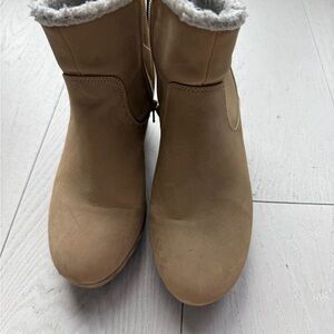 Style and co Beige Winter Boots clogs
